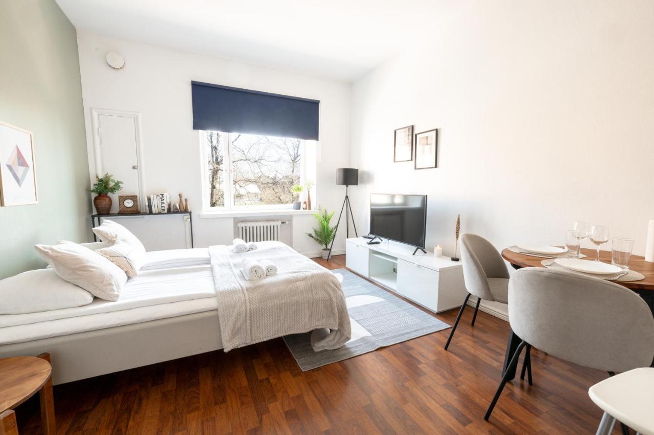 2Ndhomes Cozy Helsinki Center Studio With Park View ภายนอก รูปภาพ