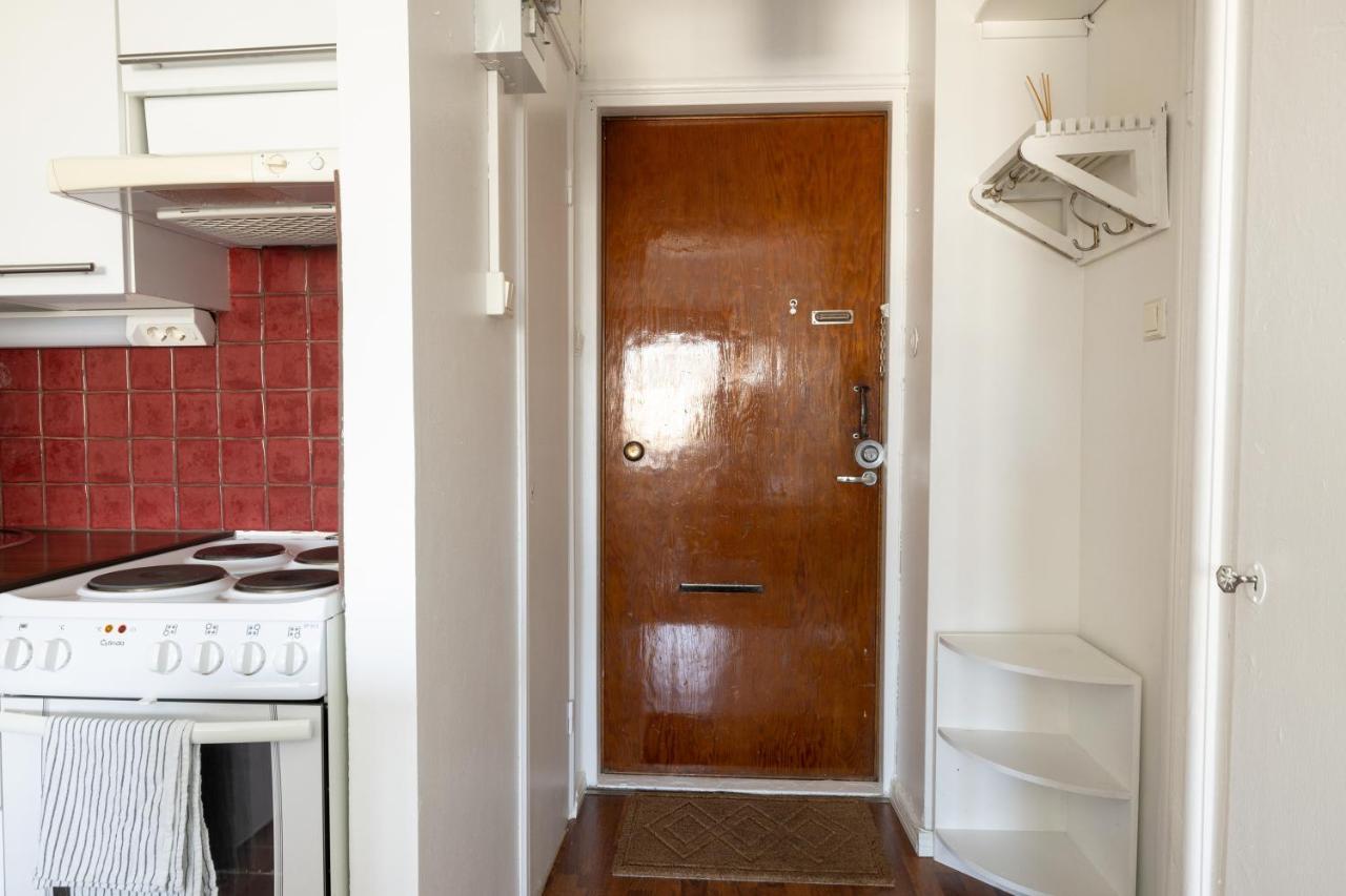 2Ndhomes Cozy Helsinki Center Studio With Park View ภายนอก รูปภาพ